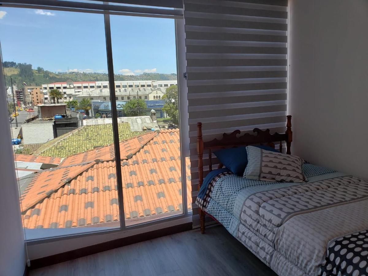 Hermoso Departamento, Centrico Y Tranquilo Quito Exterior foto