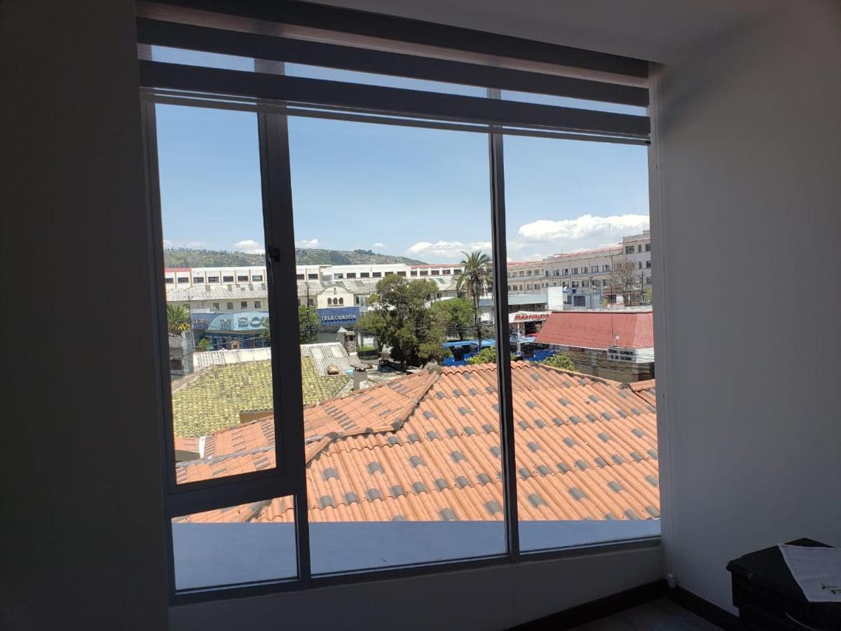 Hermoso Departamento, Centrico Y Tranquilo Quito Exterior foto